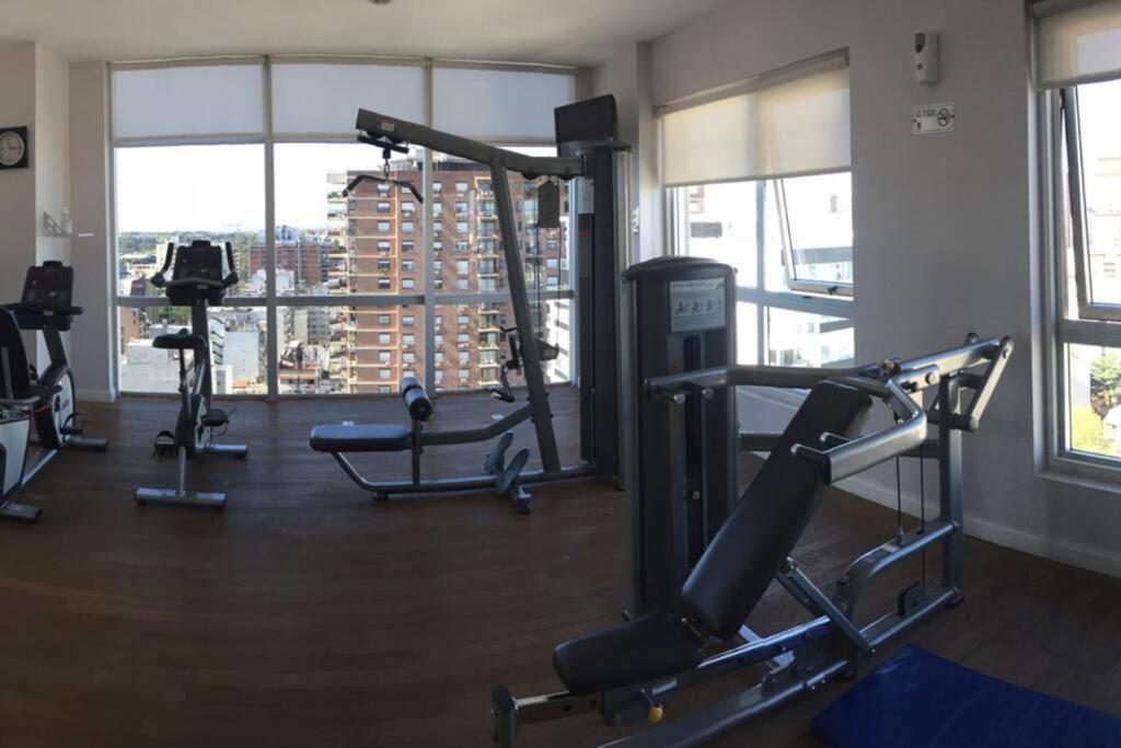 Super Confortable Flat In The Location, With A Great Pool! Apartment